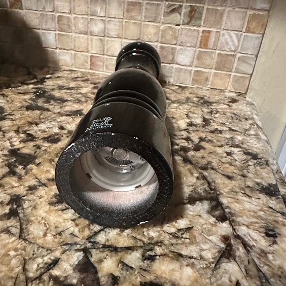 Peugeot 12inch Black Pepper Mill - Picture 4 of 7